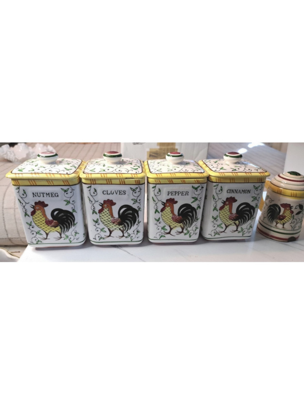 Vintage Set of 4 Ucagco Early Provincial Rose and Rooster Spice Jars & Shaker